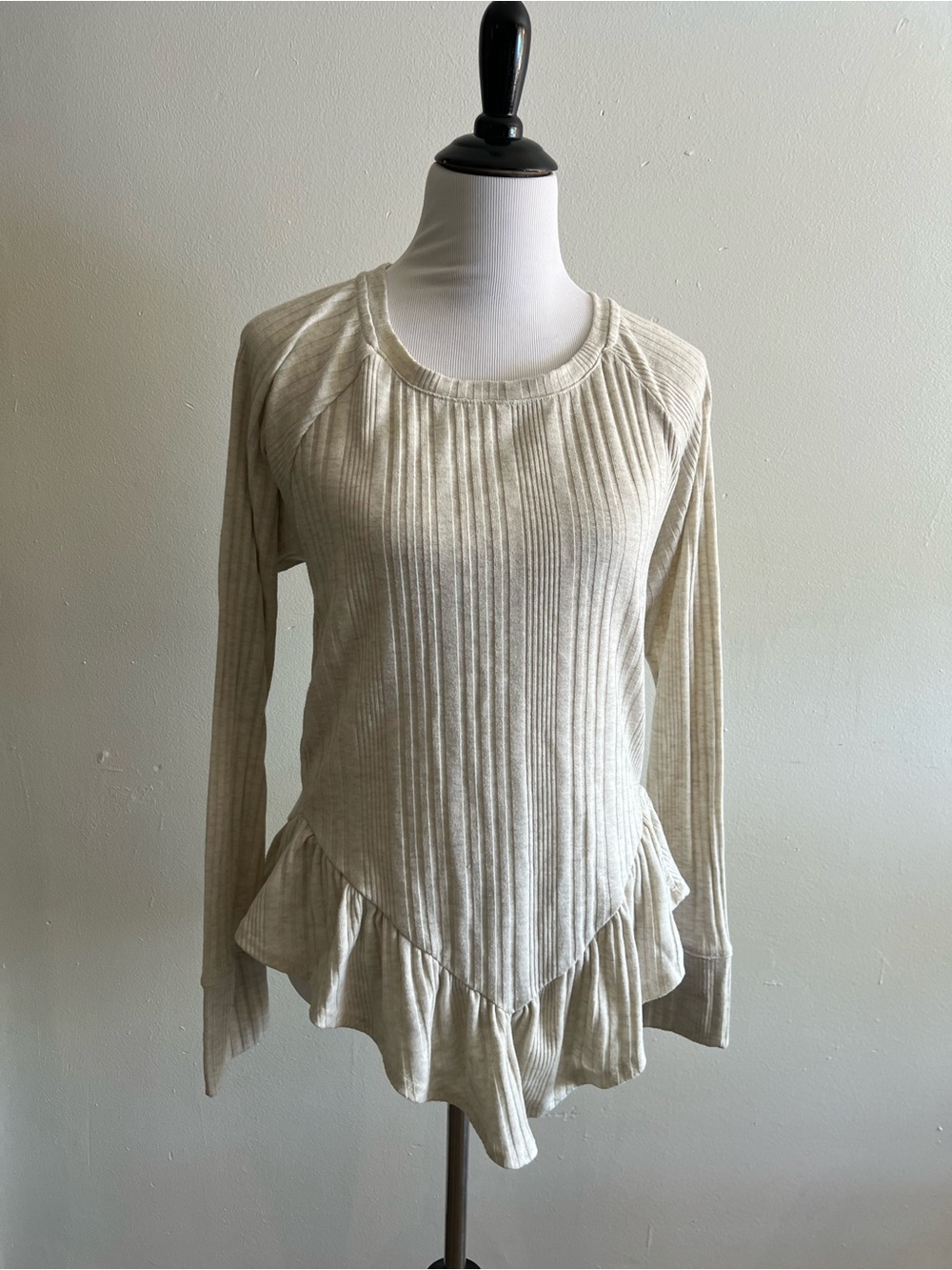 Wrangler Cream Ribbed Long-Sleeve Top with Ruffle Hem